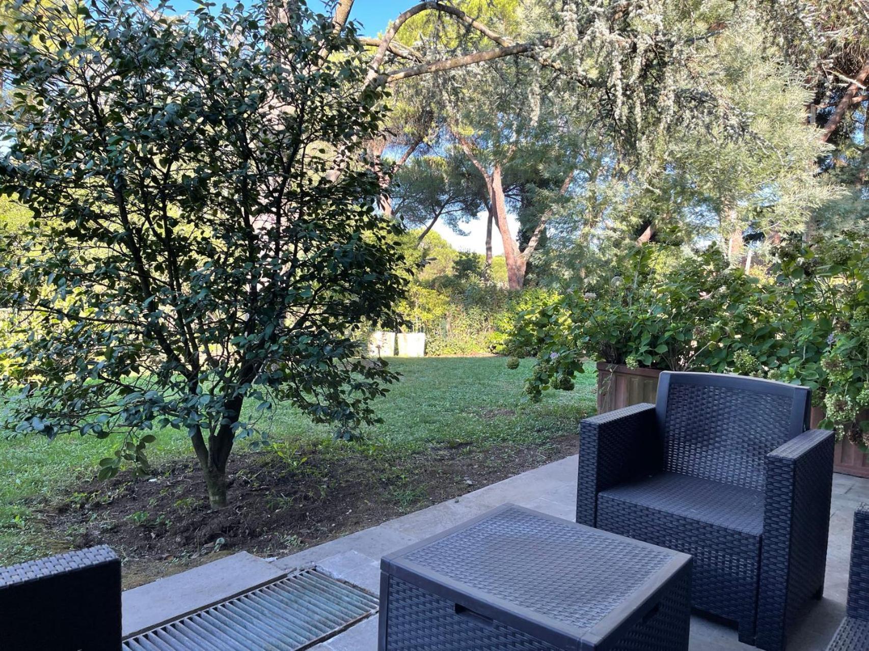 Semesterbostad Delightful Stylish House With Private Garden Close To Downtown